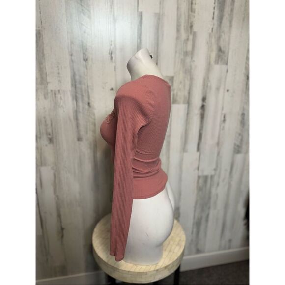 Forever 21 pink long sleeve top - Picture 3 of 7
